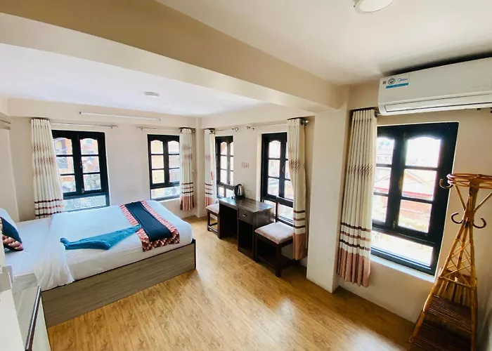 Hotel Durbar Side