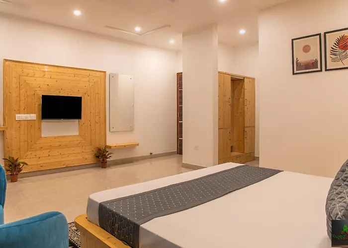 The Hillside Inn Kasauli By Exotic Stays