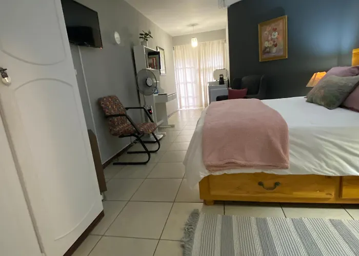 Serene Garden Suite