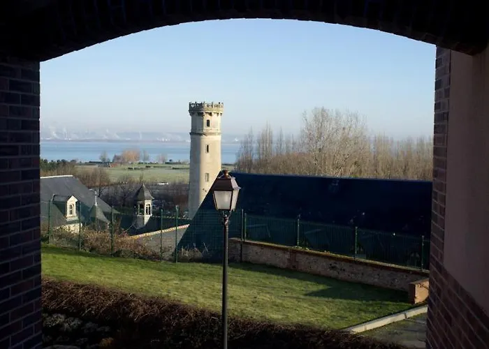 Modern Townhouse In Honfleur With Secure Parking
