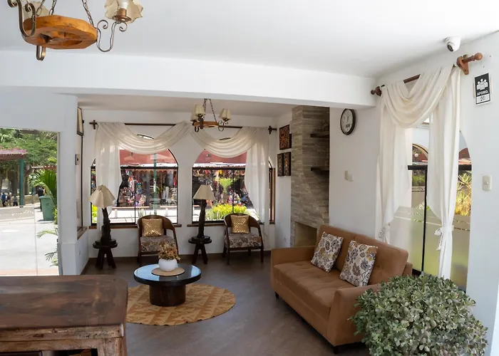 Hotel Curasi