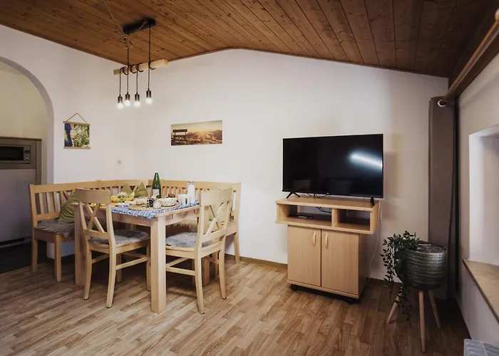 Toellhof Apartments And Farm