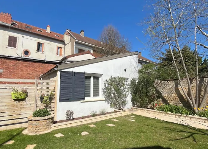 Petite Maisonnette Cosy Et Pleine De Charme Situee A Proximite Du Centre-Ville