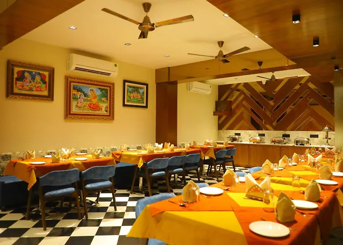 The Sky Imperial Hotel Sugam - 10 Meters From Shrinathji Temple