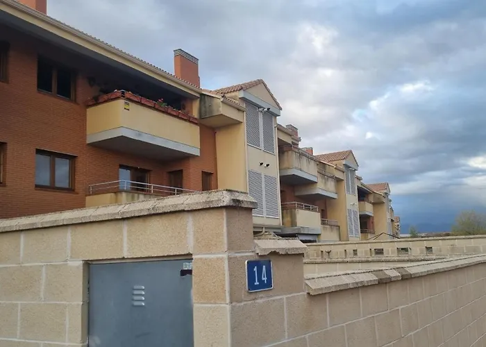 Las Casitas De Bernuy Vut