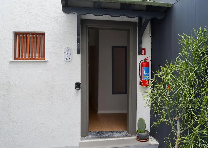 Loca Centre Suites