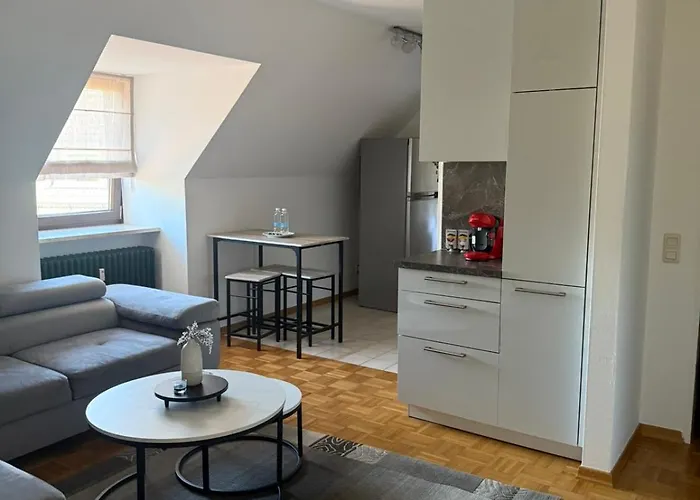 Old Town Comfort And Cozy Apartment 2