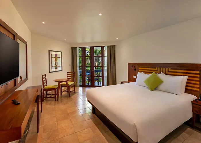 The Warwick Fiji