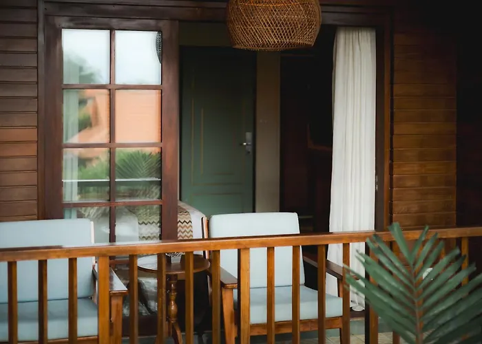 Fourteen Roses Boutique Hotel, Kuta