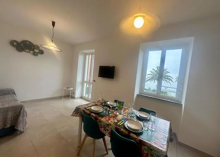 Welcome Varigotti - Solemare