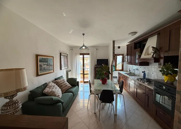 Tina'S House