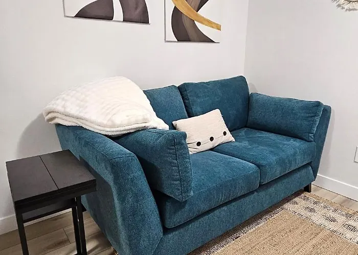 Brand New Stylish Heartland Suite!