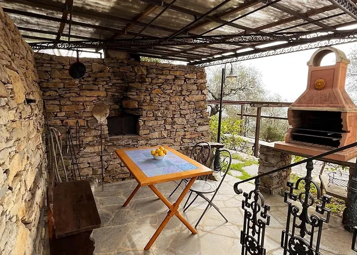Villa Panorama With Beautiful Private Garden