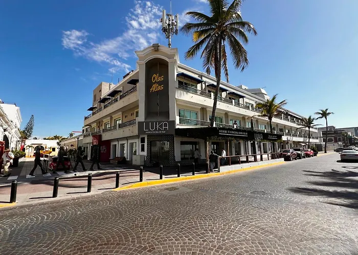 Hotel La Siesta Malecon
