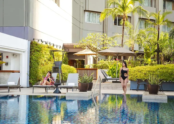Makati Shangri-La, Manila