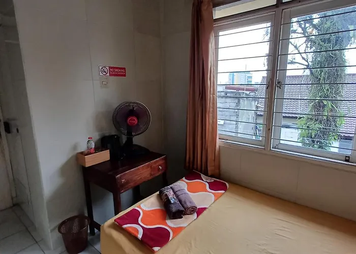 Kost Carmelia Syariah Baranangsiang Bogor