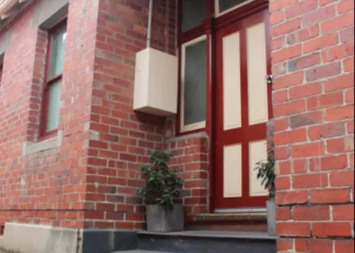 Large Studio Apartment With Spa Central Ballarat