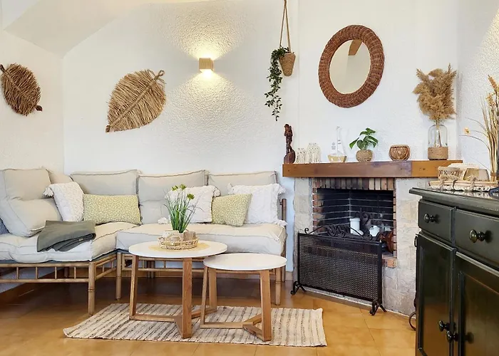 La Casita Denia, Charming 2Br Townhouse With Shared Pool, 1Km To Beach