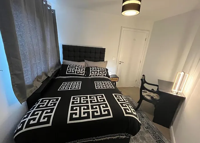 Tardis Townhouse - Spacious And Comfortable