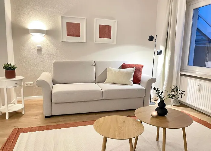 Westfluegel Apartment Mit Parkplatz Und Zentraler Lage