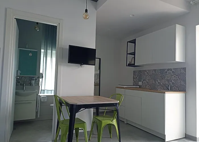 Al Faro Bianco B&B e Residence con parcheggio