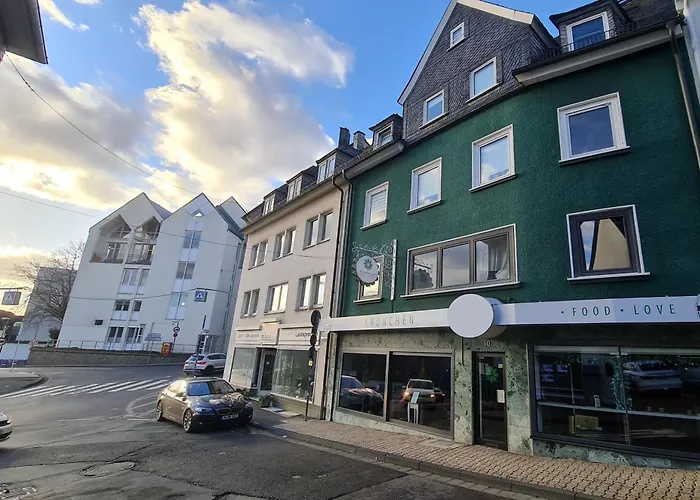 Siegen Oberstadt Mit Kueche Und 75 Zoll Tv - Vn