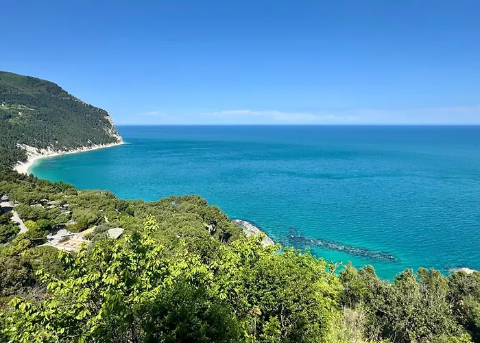 Conero Holiday Home "Borgo & Mare"