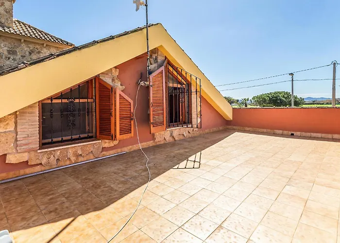Awesome Home In Cartagena With Wifi