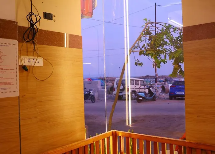 Hotel Annai Bay