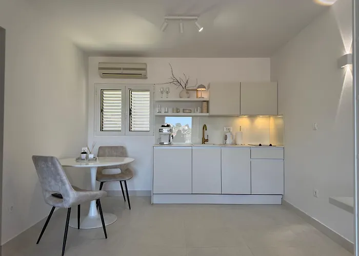 Oleander Apartment & Room Centar
