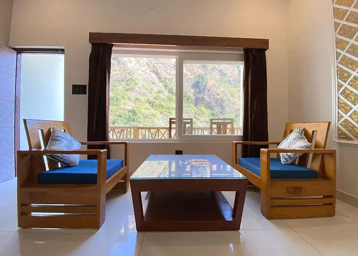 Maulyar Forest Resort