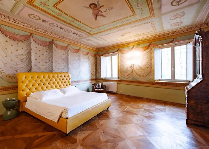 Urbino Apartments - Palazzo Paltroni Suite