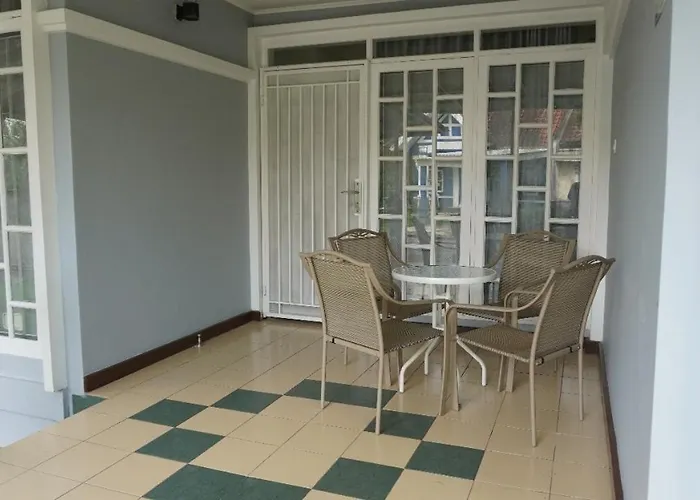 Diyar Villas Puncak M6-11