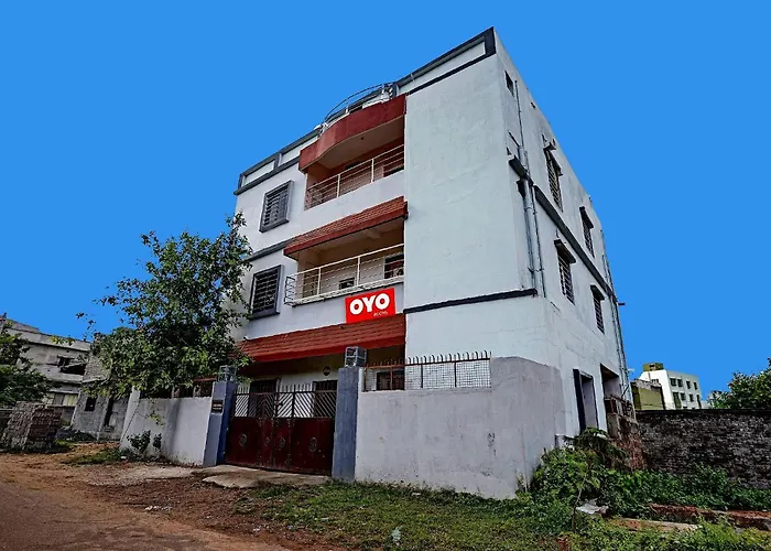 Hotel O Rabi Niwas