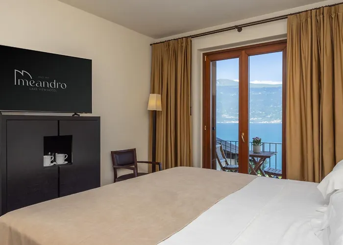 Hotel Meandro - Lake View