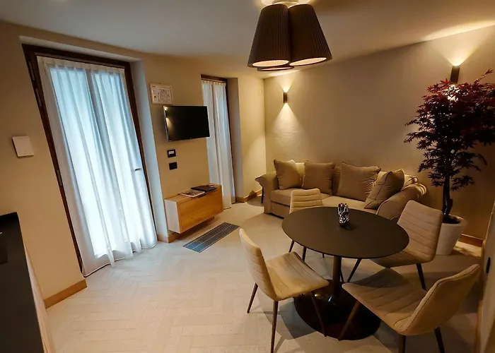 Le Reve Charmant Apartments - Via De L Ostan, 18