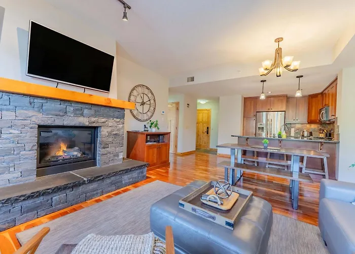 Stunning 2Bd Hot Tub Walking Distance To Downtown