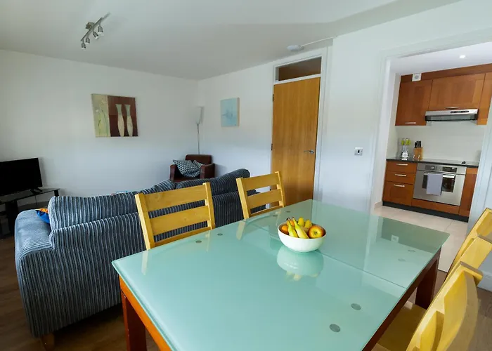 Geata Na Cathrach - Galway Lakeside Apartments