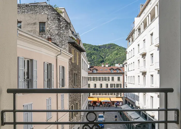 Palazzo La Cortesella - Modern Design & Central Location