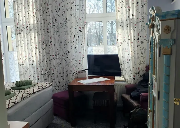 Ferienwohnung Am Kurpark Mit Balkon