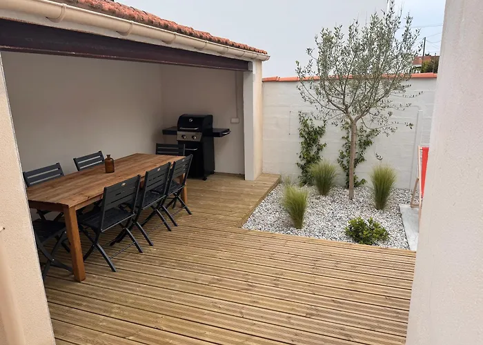 Villa Charlotte, 3 Chambres, Wifi, Terarsse, La Rochelle Centre