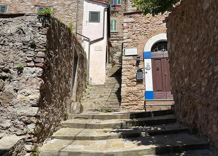Bilocale Vista Mare Nel Borgo Di Campiglia Marittima