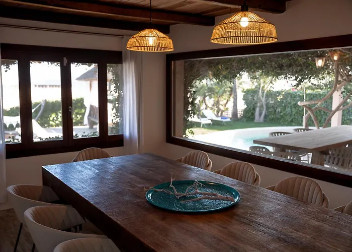 Can Calyssa Luxury Villa Near City Center