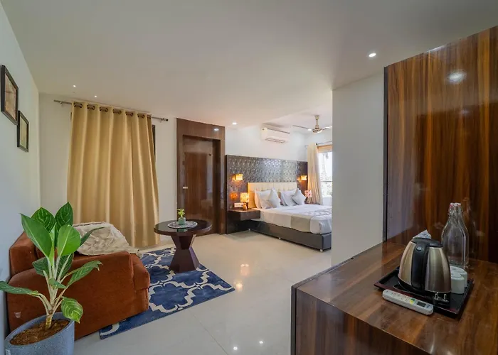 Perfectstayz Premium Goa Continental Baga