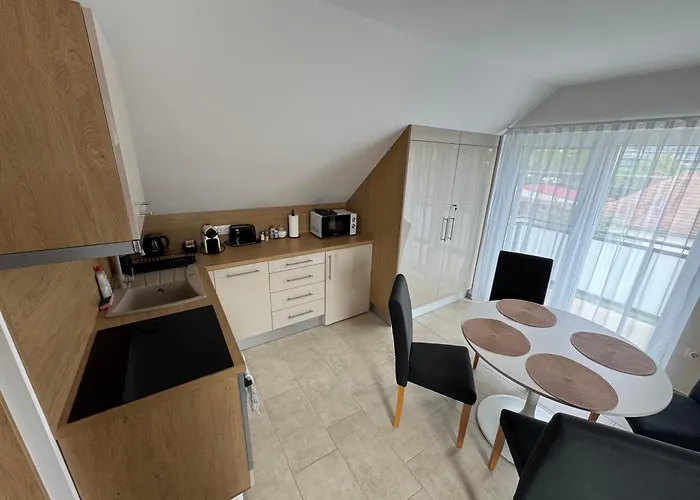 M21 Residence Sarvar