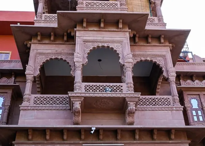 Manugarh The Heritage Palace