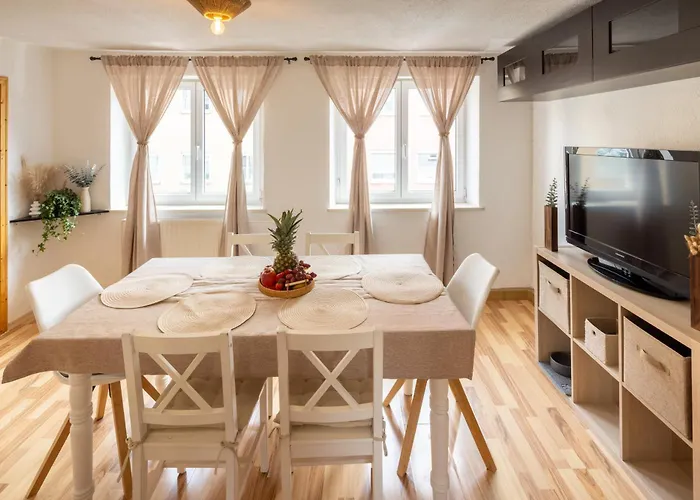 Cozy Central 3 Zimmer Apartment
