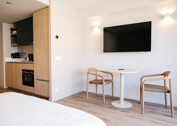 Residence Chateauneuf