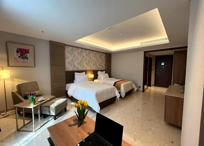Grand Travello Hotel Bekasi