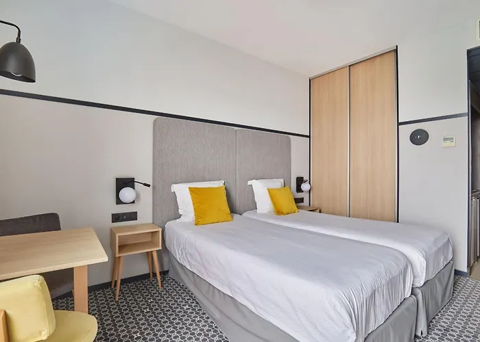 Appart'Hotel Odalys City - Bioparc Lyon Est